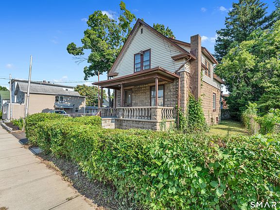 3rd image of 42 Sherman Avenue