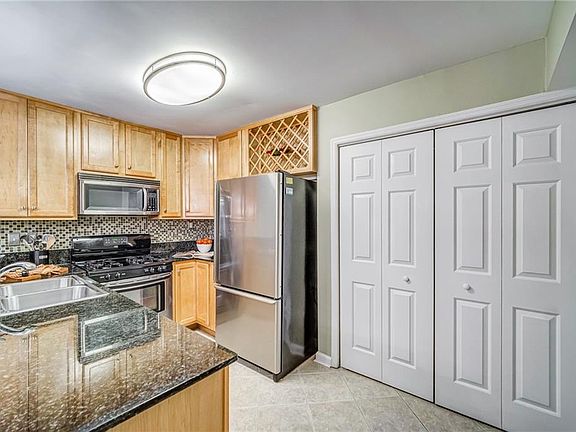 5th image of 1445 Monroe Dr NE APT F14