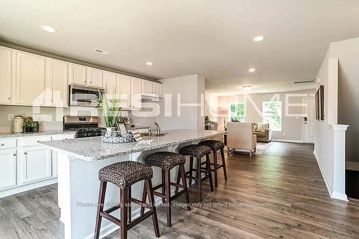 3 bed, 2.5 bath, 1727 sqft, $2,055 — Photo 2