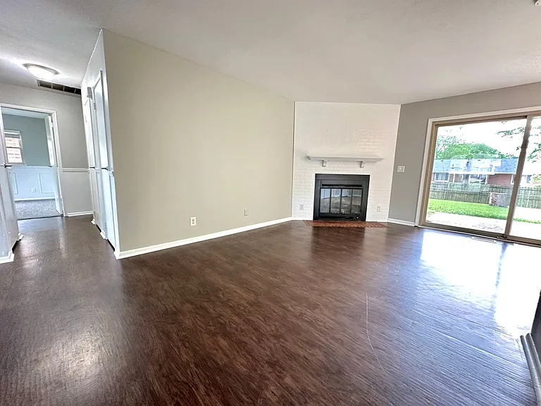 130 Timberwood Ln — Photo 5
