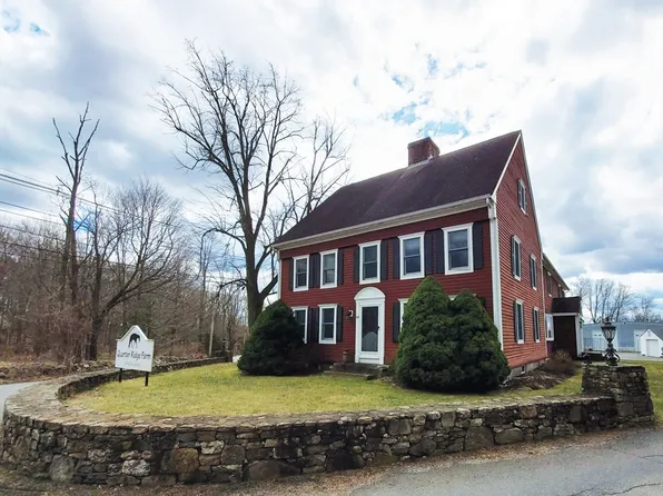 64 Arch St, Westborough, MA 01581