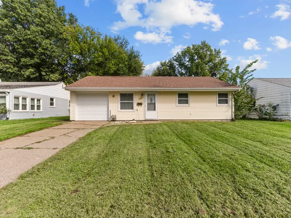 2119 N Nevada Ave, Davenport, IA 52804