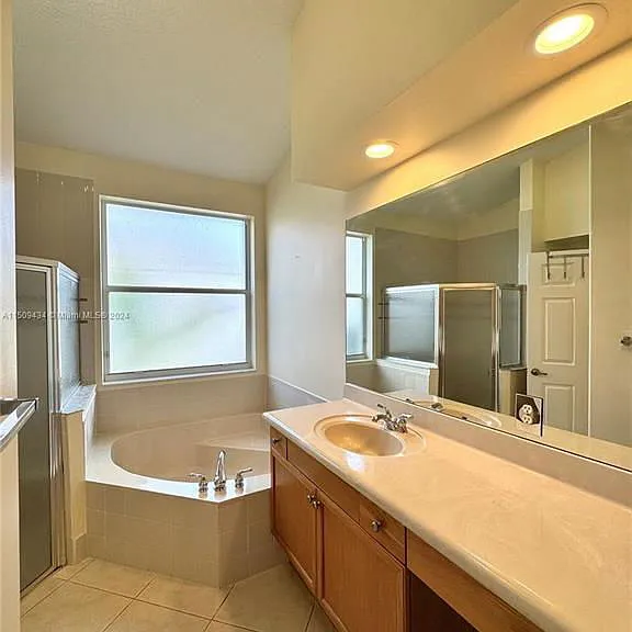 2591 SW 190th Ave — Photo 16