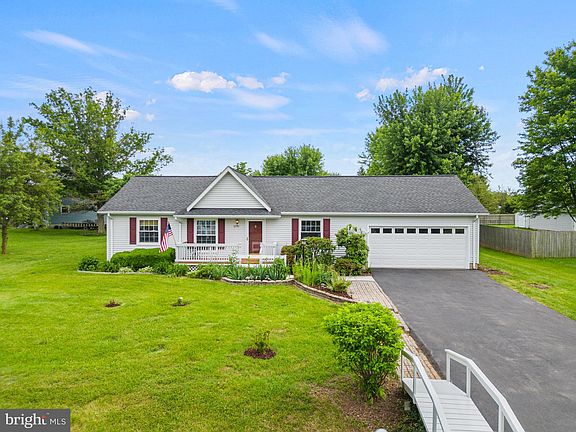 2nd image of 6934 Maplewood Dr