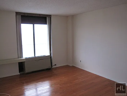Rented by Highline Residential | media 23