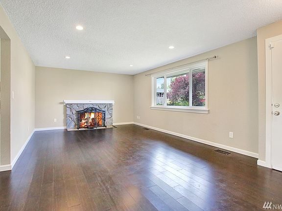 4th image of 6102 N 30th St