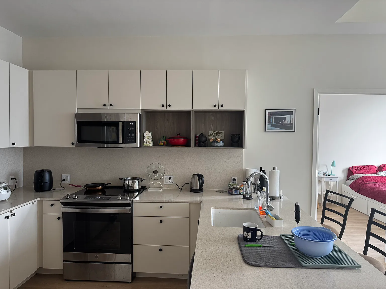 2 bed, 1039 sqft, $4,781 — Photo 3