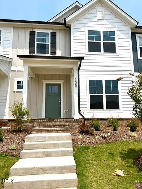 3 bed, 2.5 bath, 1980 sqft, $2,200 — Photo 1