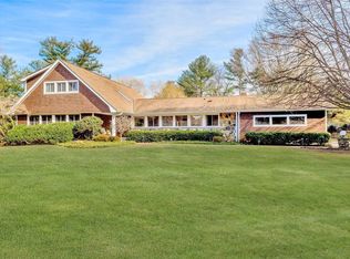 5 Roma Ln, Huntington, NY 11743