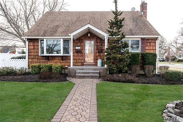 1st image of 3958 Maywood Dr