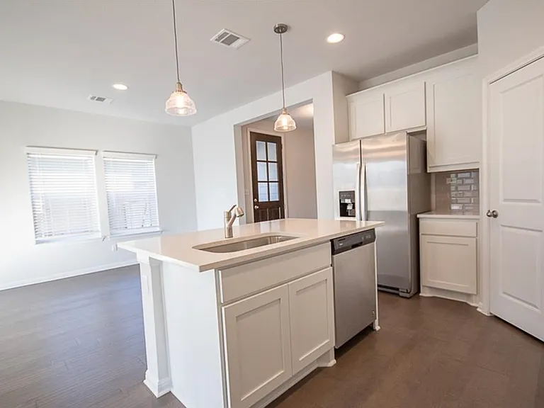 129 Winding Hollow Ln — Photo 14