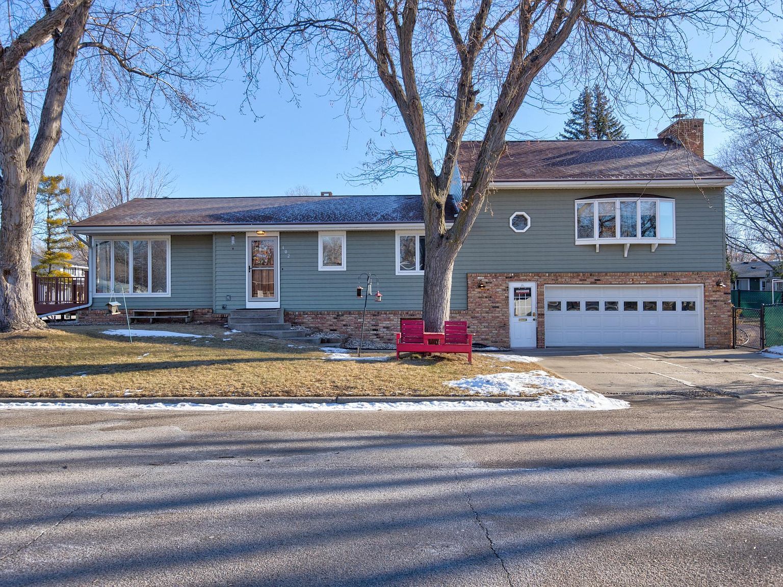 402 N Minnesota St, Marshall, MN 56258 Zillow