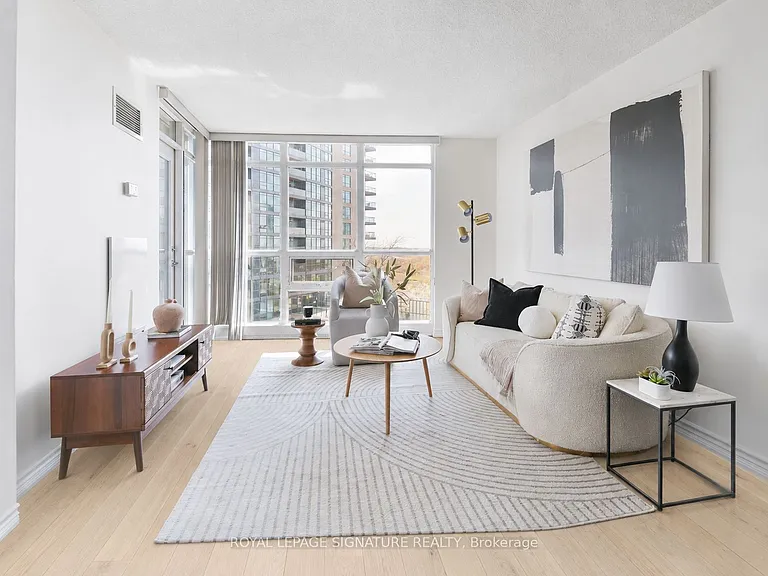 231 Fort York Blvd #1102 — Photo 2