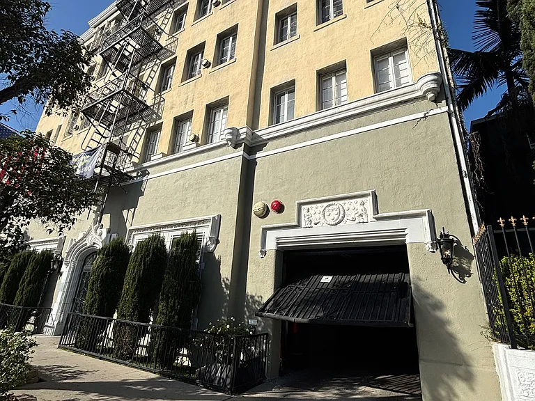 Terrace Castle — Photo 17