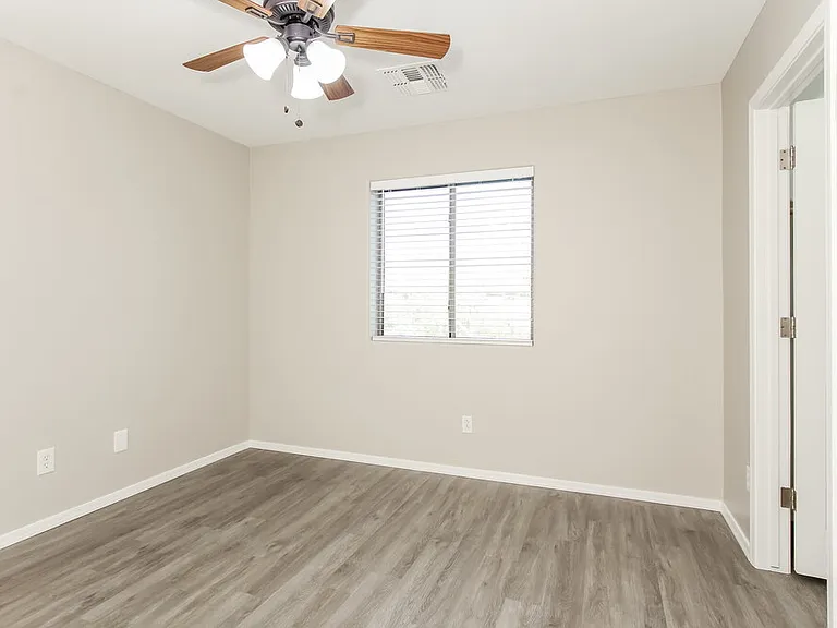 10225 W Camelback Rd #49 — Photo 14