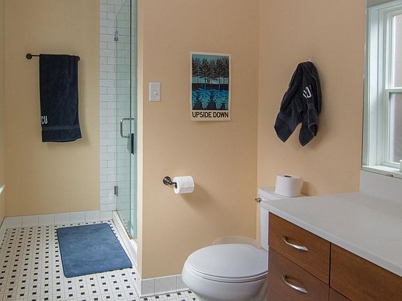2nd image of 6018 Pershing Ave #A