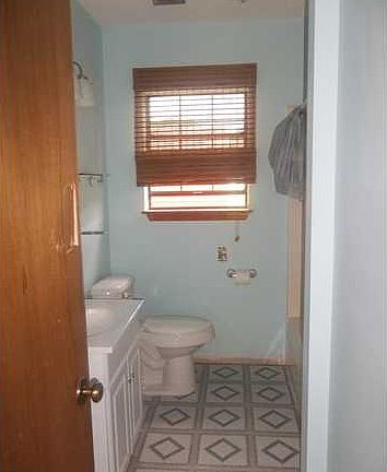 4th image of 1206 Lee Ave