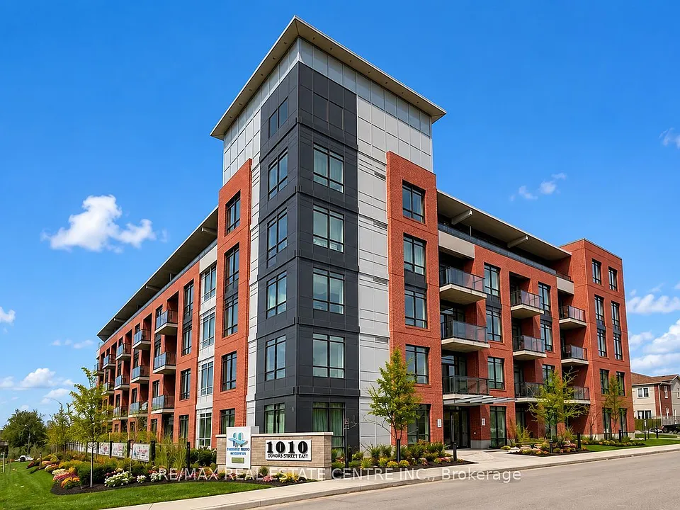 1010 Dundas St E #Penthouse 12