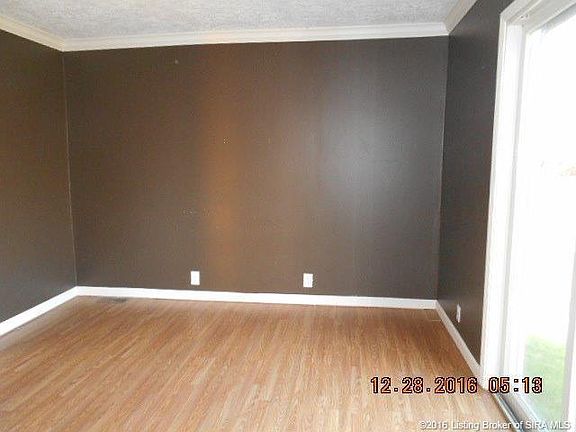 3rd image of 310 Nale Dr