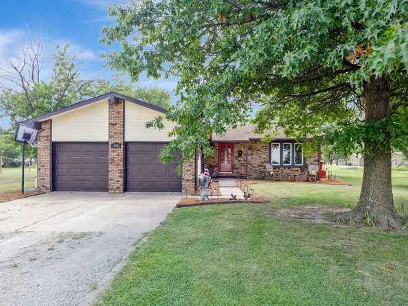 985 E 126th Ave N, Belle Plaine, KS 67013