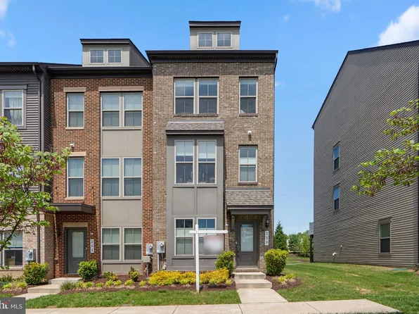 259 Phoenix Dr, Upper Marlboro, MD 20774