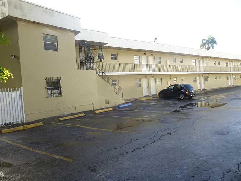 1st image of 4393 NW 11th St APT 20