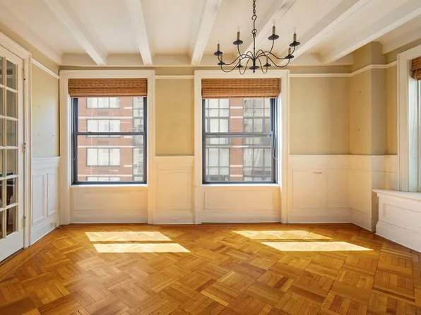 251 West 89th Street 6F image 2 of 12