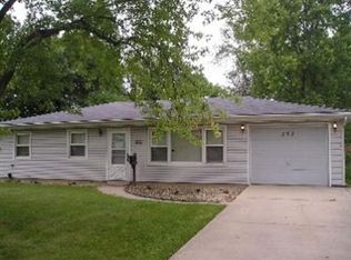 373 Clear Creek Dr, Valparaiso, IN 46385