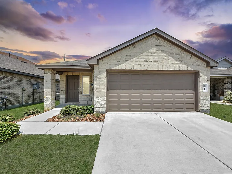 5611 Simcrest Grove Dr — Photo 1