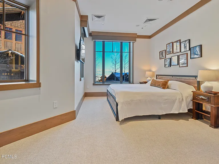 8680 Empire Club Dr — Photo 22