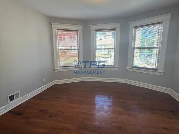76 Halstead St #1, Newark, NJ 07106