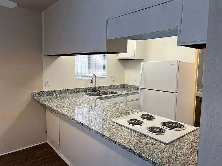1130 Keller Rd #13 — Photo 8