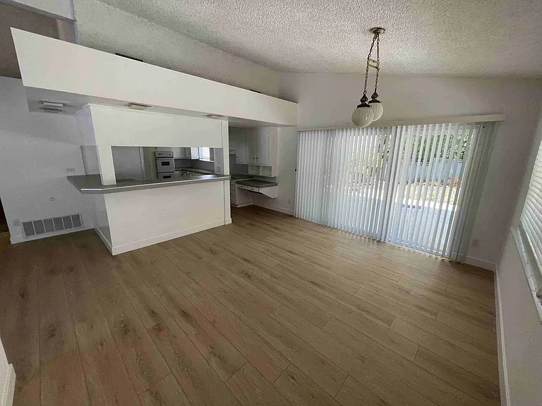 22236 San Miguel St — Photo 9