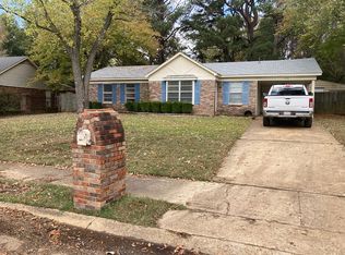 7378 Meadowbrook Dr, Horn Lake, MS 38637