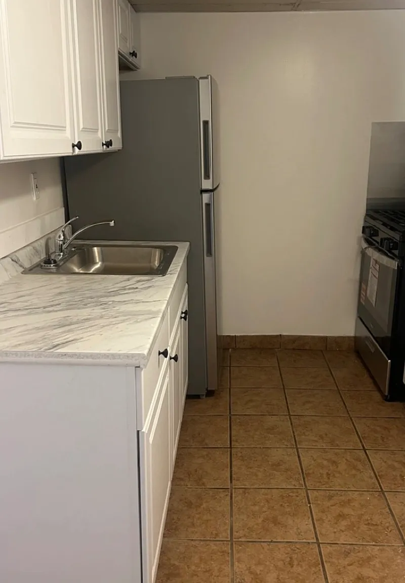 Clover Pl, Ridgewood — Photo 1