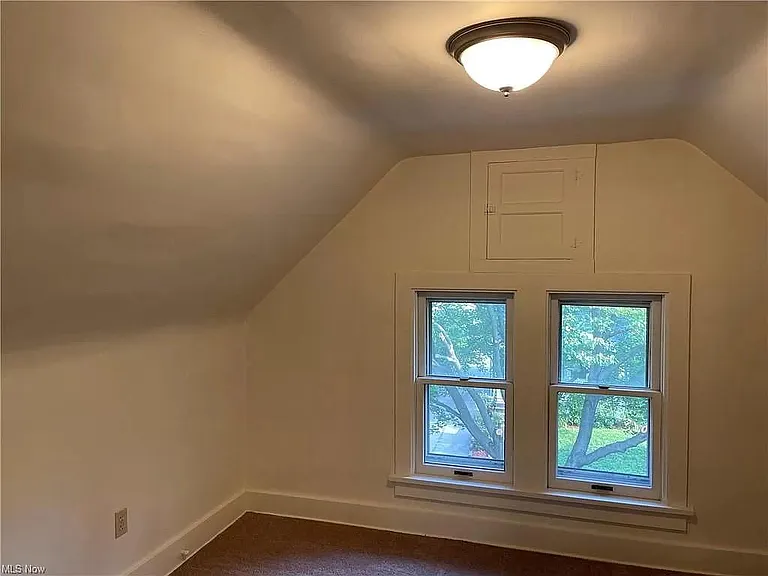 296 Ivy Pl — Photo 14