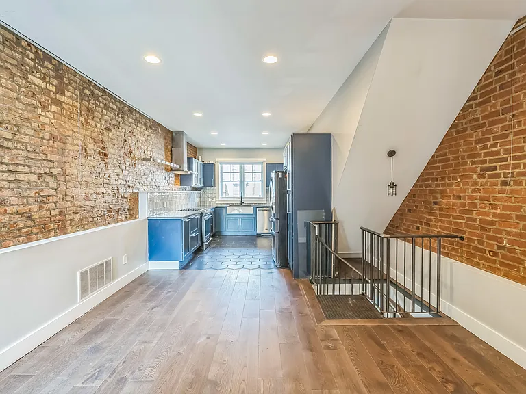 1845 E Cambria St #1 — Photo 7