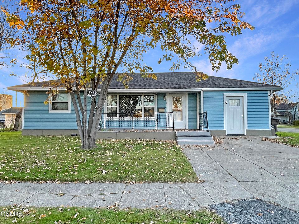 1st image of 281 10th Ave N