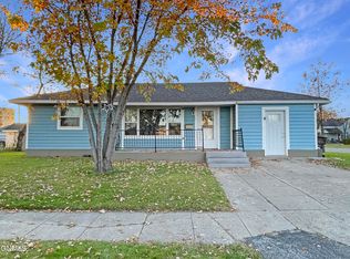281 10th Ave N, Carrington, ND 58421