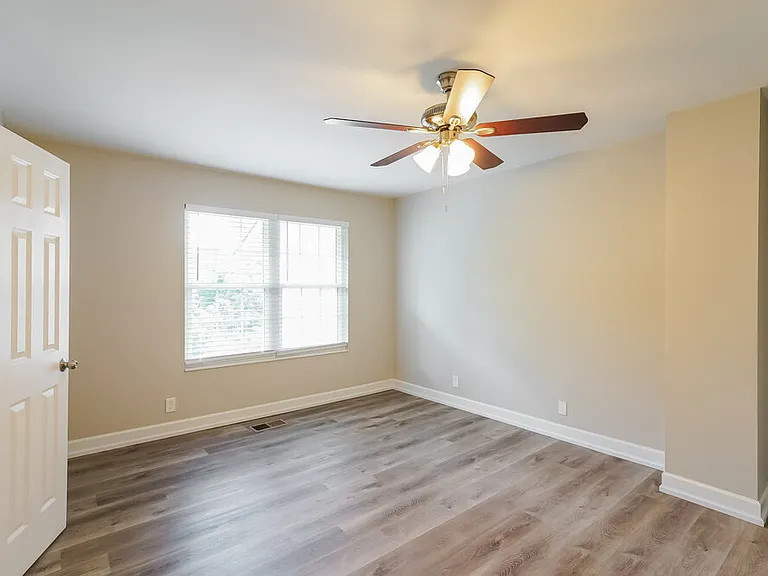 4000 Anderson Rd #53 — Photo 11