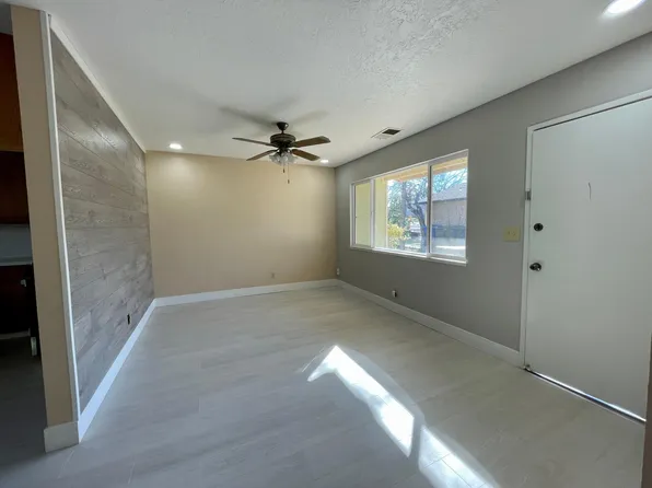 412 Persifer St APT A, Folsom, CA 95630