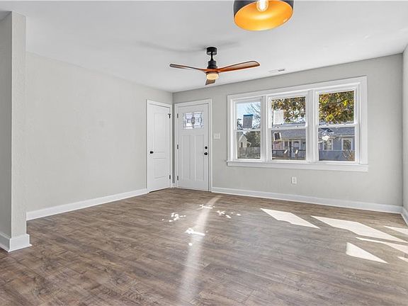 5th image of 1528 Kingston Ave