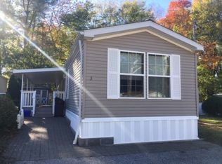 3 Marina Dr, Uncasville, CT 06382
