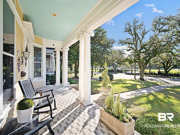 4th image of 1314 Dauphin St