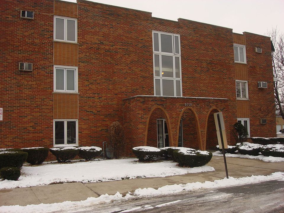 1st image of 9721 S Cicero Ave APT 3D