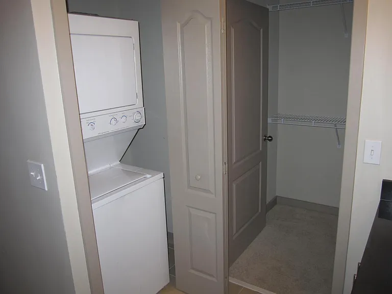 390 17th St NW #2051 — Photo 10