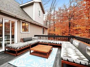 1182 Aurora Ter, Tobyhanna, PA 18466