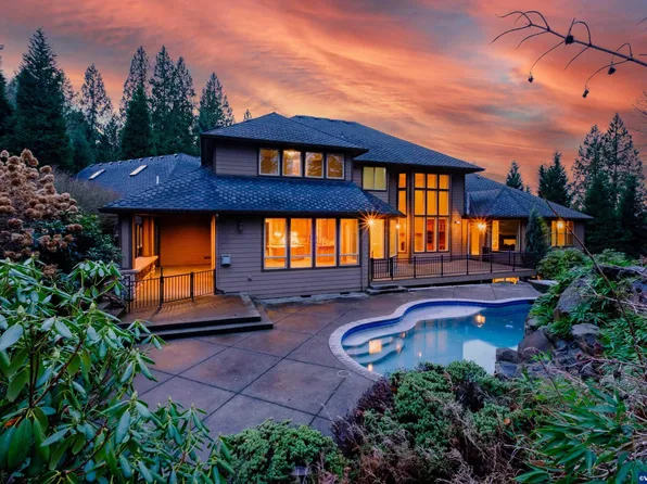 706 SE 27th St, Gresham, OR 97080