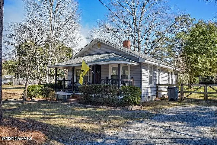 1 bed, 1.0 bath, 900 sqft, $1,650 — Photo 2
