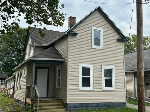 3233 Trowbridge Ave, Cleveland, OH 44109